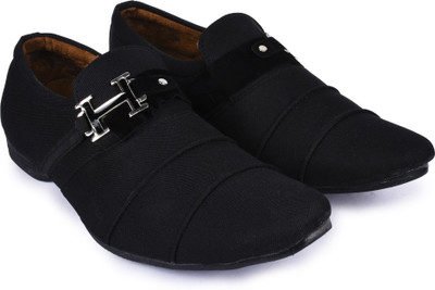

Foot n Style FS118 Corporate Casuals For Men(Black)