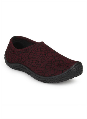 

Apick Casuals For Women(Maroon