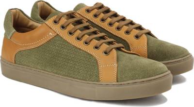 Ruosh Sneaker