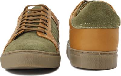 Ruosh Sneaker