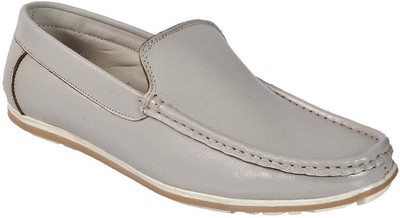 

Unifashion Baruah Loafers For Men(Silver