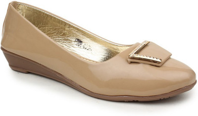 

Sindhi Footwear Venetian Bellies For Women(Beige)