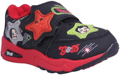 

Guys & Dolls Boys(Multicolor, Black;red