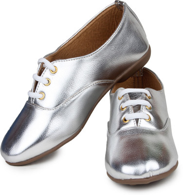 

Do Bhai Casual Shoes For Women(Silver)