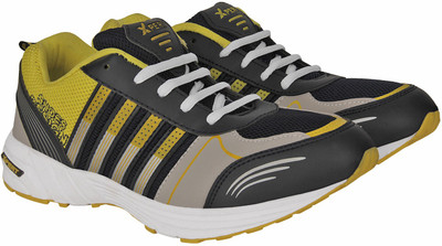 

AMG Xtreme Sports Running Shoes For Men(Black, Yellow