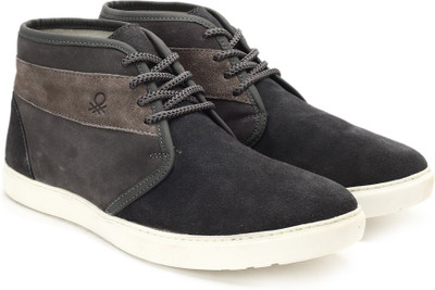 

United Colors of Benetton Men Sneakers For Men(Black, Grey), 901