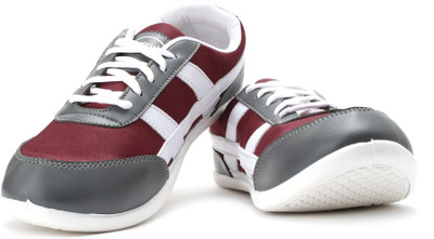

Terravulc Men Sneakers For Men, Red