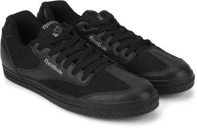 

REEBOK CLASSICS CLASS BUDDY Sneakers For Men(Black, Black/black