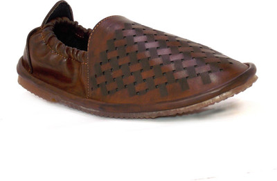 

Footcholic ethnic design Driving Shoes For Men(Brown