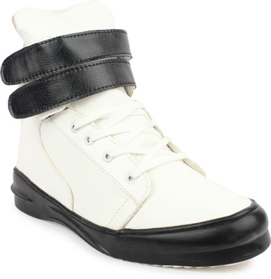 

Jynx urban shark Sneakers For Men(White, Black