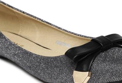 Addons Glitter pointed toe ballerinas Bellies