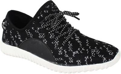 

Broxx Training & Gym Shoes For Men(Black