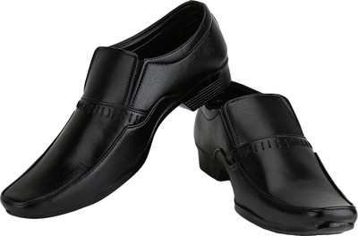

Footista Slip On For Men(Black