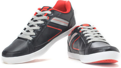 

Fila PROSPERO Sneakers For Men(Black, Blk/rd