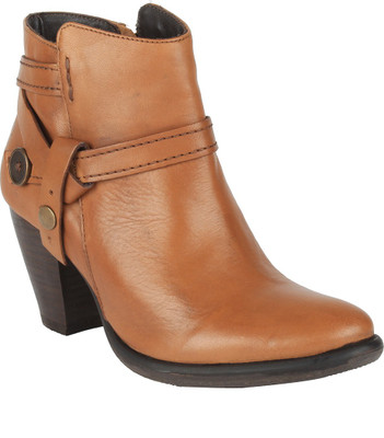 

Salt N Pepper 14-411 Marsha Almond Boots Boots For Women(Tan