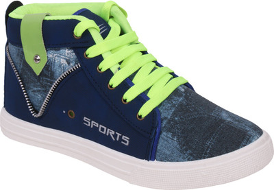 

World Wear Footwear Casuals For Men(Blue