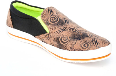 

TheWhoop Mens Designer Loafers Shoes Super Cool Casuals For Men(Multicolor)