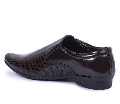 Baaj Slip On
