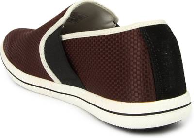 Spunk Dart Sneakers
