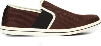 Spunk Dart Sneakers
