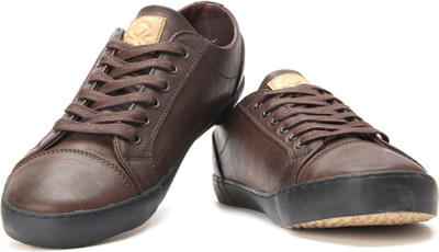 

United Colors of Benetton Men Sneakers For Men(Brown), 901