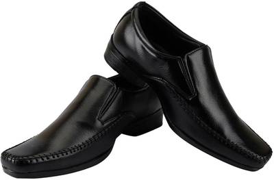 Bata Slip On