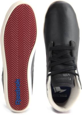 Reebok REEBOK ROYAL CHKA REFOCUS Men Sneakers