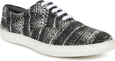 

Escaro Sneakers For Men(Black, Wht/blk