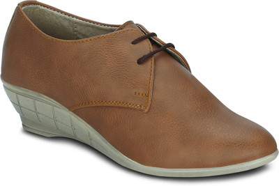 

Get Glamr Eliot Casuals For Women(Tan