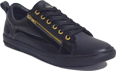 

DOC Martin Black Carvil Sneakers For Men(Black