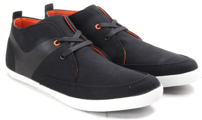 

United Colors of Benetton Men Sneakers For Men(Black), 902