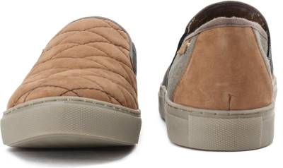 Ruosh Sneaker