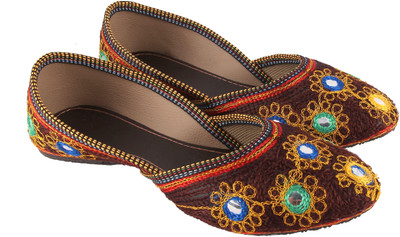 

Traditional Collection NA Jutis For Women(Brown