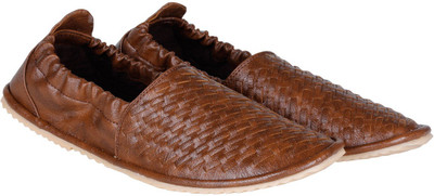

Knot n Lace Ethnic Mojari Loafers For Men(Brown