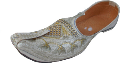

Port Exclusive Wedding Wear Ethnic Jutis For Men(Gold, Golden