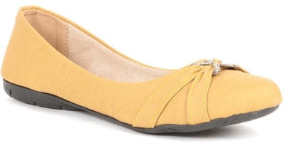 

Sindhi Footwear Indian Bellies For Women(Beige)