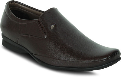 

Gisole Crusade Slip On Slip On For Men(Black)