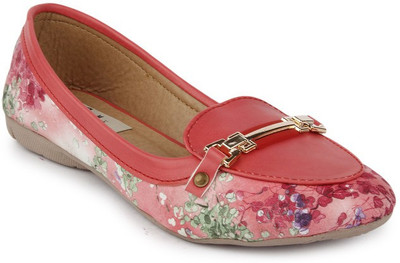 

Sindhi Footwear Loafers For Women(Pink)