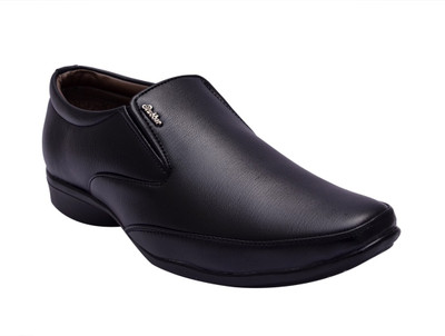 

Prolific Rudder Slip On Shoes For Men(Black