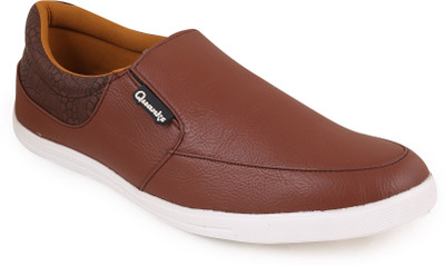 

Quarks Casual Loafers Loafers For Men(Brown)
