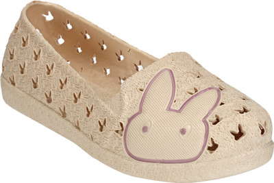 

Zachho Latest Fashion Loafers For Women(Beige, Fawn