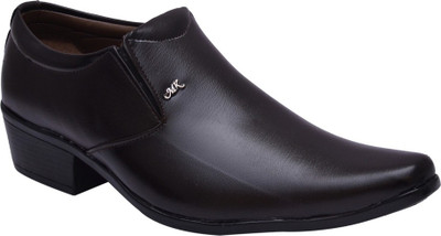 18% OFF on Sir Corbett Qban heel Slip On For Men(Brown) 18% OFF on Sir Corbett Qban heel Slip On For Men(Brown)