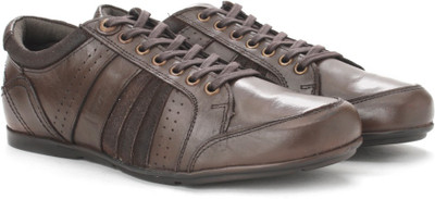

Levi's Men Sneakers For Men(Brown