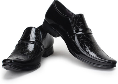 

Footista Slip On For Men(Black