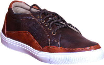 

Graceful Casuals For Men(Brown