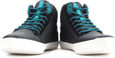 

United Colors of Benetton Men Sneakers For Men(Black, 903