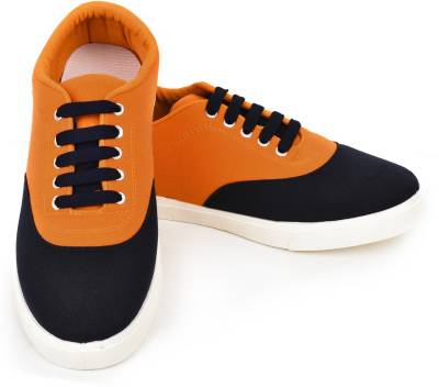 SCATCHITE Sneakers