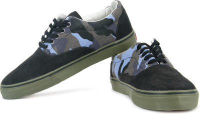 

Flippd Canvas Shoes For Men(Blue, Black, Green