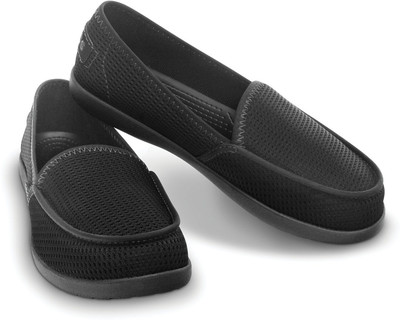 

Crocs Casual Shoes For Women(Black), 12129-060