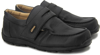 

KITTENS Boys, Black